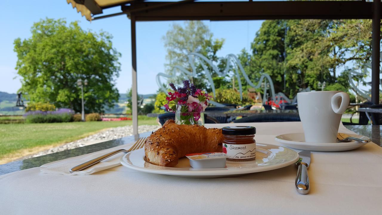Hotel Restaurant Eichberg Seengen Екстер'єр фото